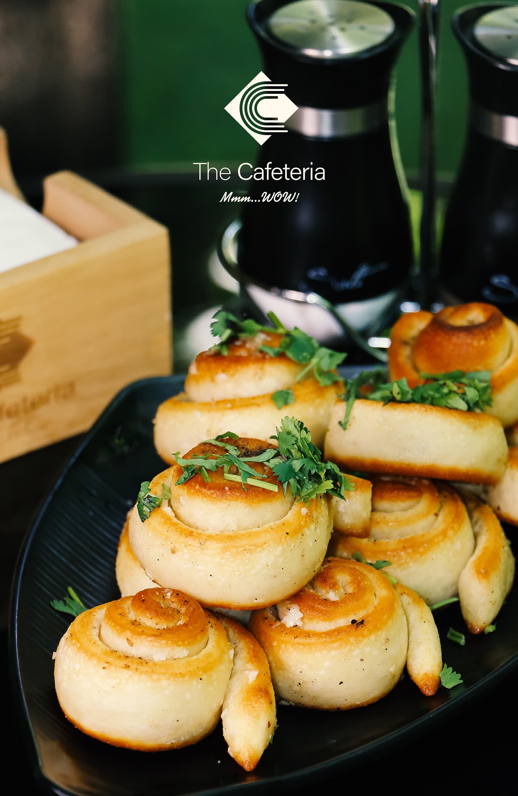 Garlic roll 12 pics-نان سیر دار